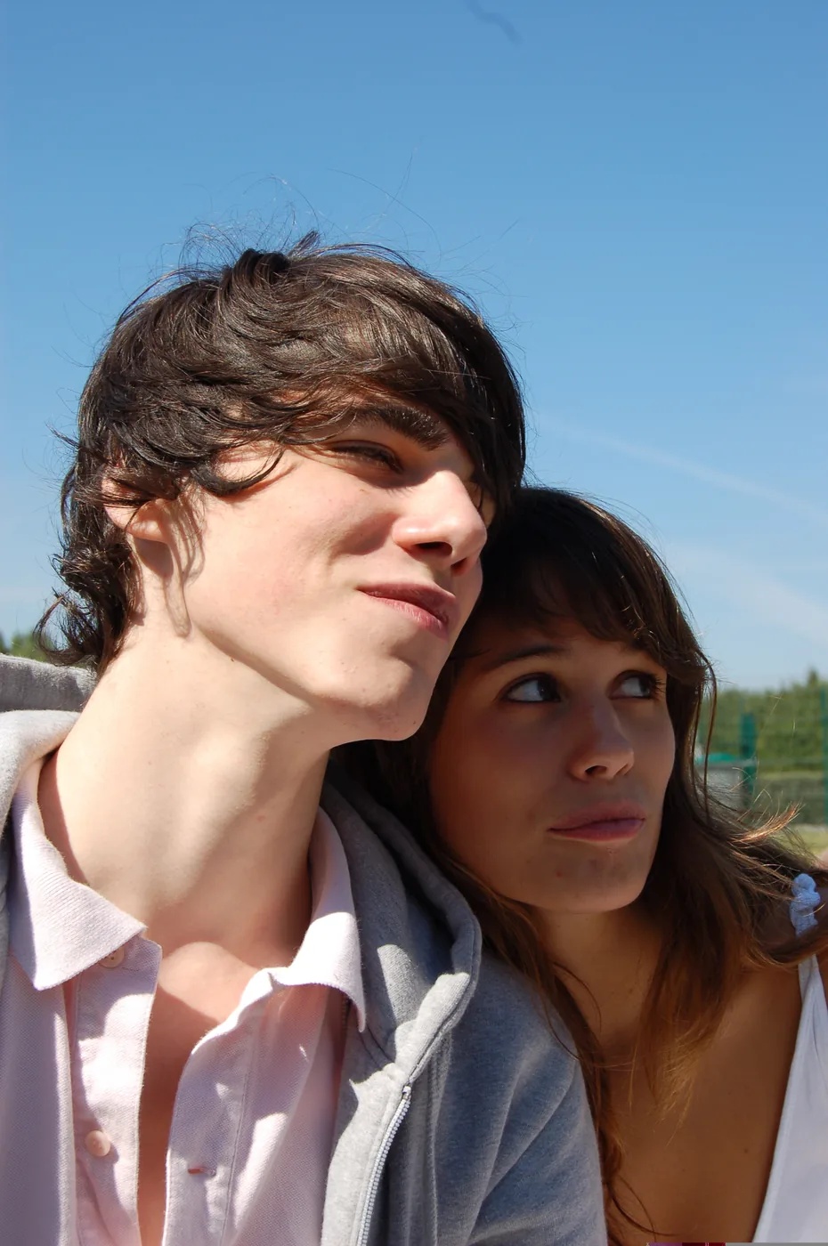 Tournage du clip Lucy (Live Saver Remix) de JEALOUSY, 2005 — portrait vertical actrice clip Lucy JEALOUSY, lumière naturelle